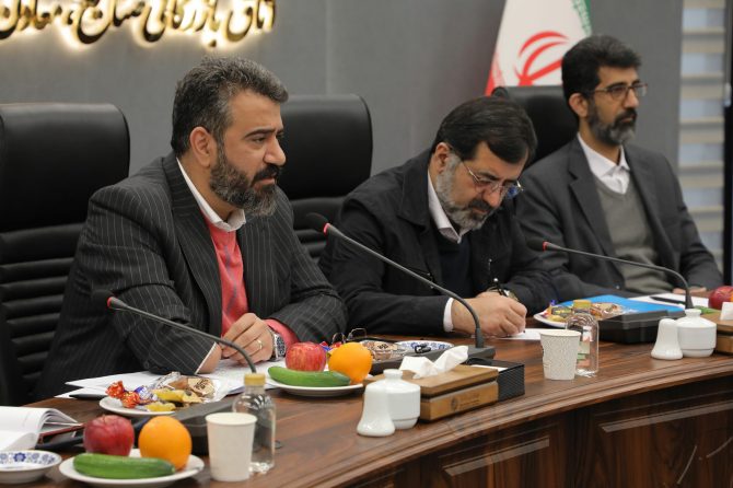 تداوم محدودیت‌های تجاری، مانع اجرای موفق سیاست تک‌نرخی شدن ارز است
